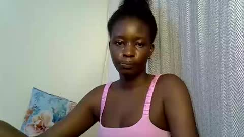 Snapshot of africanuh chatting on April 6, 12:52 am Africanuh online show from April 6, 12:52 am