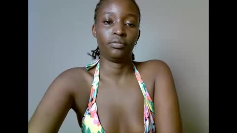 Snapshot of africanuh chatting on June 5, 8:42 am Africanuh online show from June 5, 8:42 am