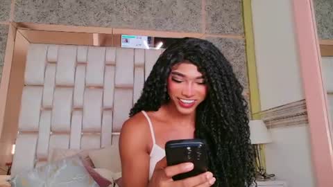 Snapshot of afrikan_diva chatting on July 7, 6:47 am afrikan_diva online show from July 7, 6:47 am
