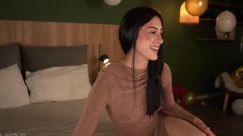 Emma online show from October 25, 10:37 pm