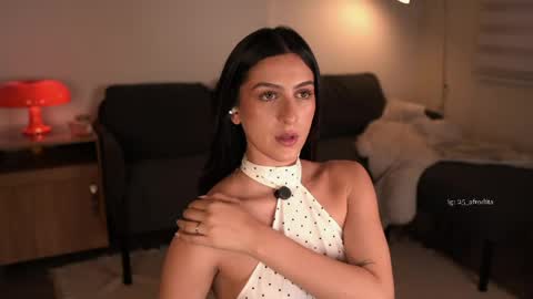 Snapshot of afrodita__25 chatting on May 28, 9:12 pm Emma online show from May 28, 9:12 pm