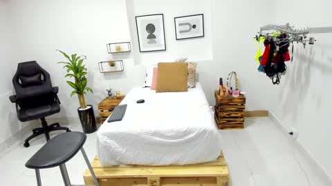 Snapshot of afrodita_martinez chatting on December 18, 2:28 pm Afrodita online show from December 18, 2:28 pm