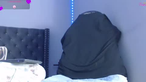 Snapshot of afrodita_rouxe chatting on June 21, 1:30 am Afrodita online show from June 21, 1:30 am