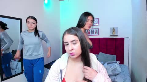 Afrodita Chery y Hermione online show from January 16, 11:58 am