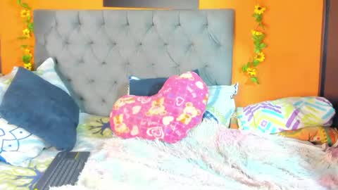 Snapshot of afrodiva69_ chatting on July 28, 7:26 pm Afro Diva online show from July 28, 7:26 pm