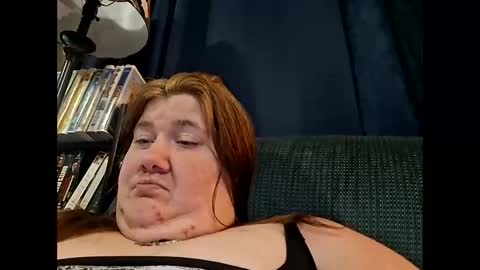 Babygirls353637 online show from March 15, 1:33 am