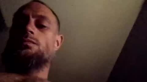 Snapshot of aftermathr3 chatting on November 6, 9:10 am aftermathr3 online show from November 6, 9:10 am