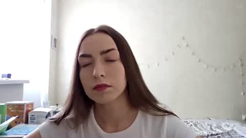 Lily online show from July 7, 11:25 am