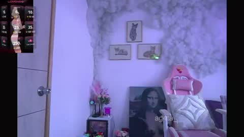 Snapshot of ag4ta_ chatting on June 8, 7:14 pm Agata online show from June 8, 7:14 pm
