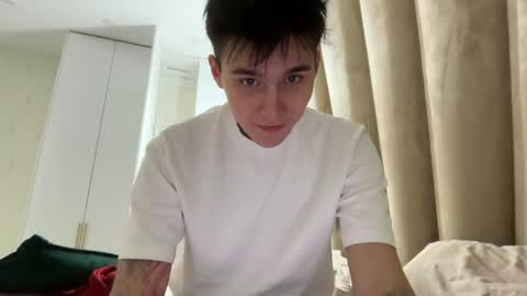 Mark online show from May 4, 11:56 pm