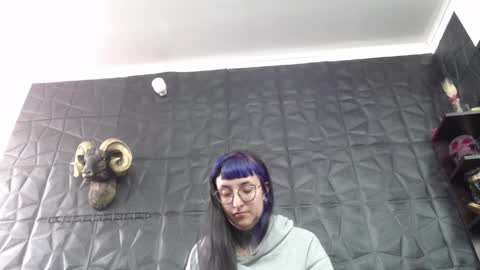 Snapshot of agata_darkness chatting on May 17, 9:22 pm Miss Agata online show from May 17, 9:22 pm