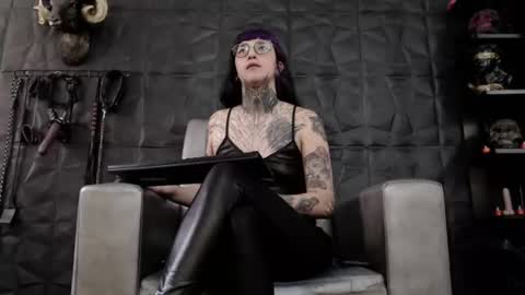 Snapshot of agata_darkness chatting on July 17, 4:56 pm Miss Agata online show from July 17, 4:56 pm