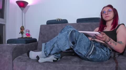 Snapshot of agatacollinsss chatting on February 2, 1:23 am Agata Collinss online show from February 2, 1:23 am