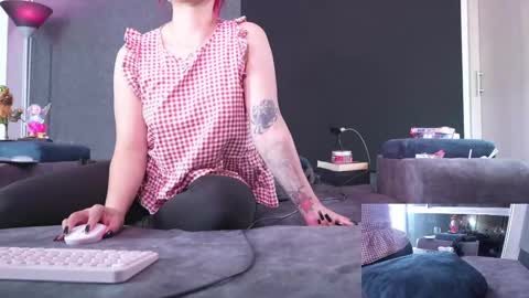 Snapshot of agatacollinsss chatting on March 7, 9:51 am Agata Collinss online show from March 7, 9:51 am