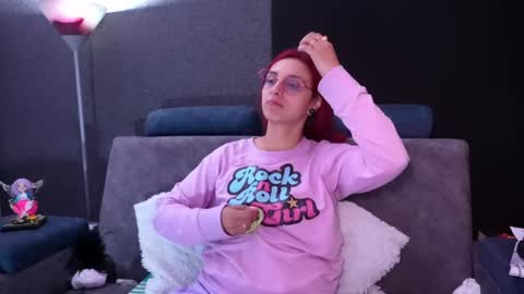 Snapshot of agatacollinsss chatting on September 29, 5:34 am Agata Collinss online show from September 29, 5:34 am