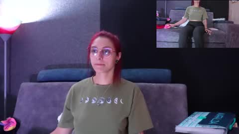 Snapshot of agatacollinsss chatting on October 4, 2:09 am Agata Collinss online show from October 4, 2:09 am