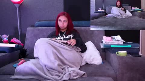 Snapshot of agatacollinsss chatting on October 9, 12:41 am Agata Collinss online show from October 9, 12:41 am