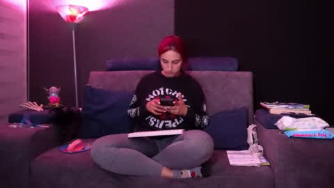 Snapshot of agatacollinsss chatting on November 8, 6:35 am Agata Collinss online show from November 8, 6:35 am