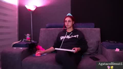 Snapshot of agatacollinsss chatting on November 11, 6:35 am Agata Collinss online show from November 11, 6:35 am