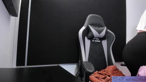 Agata Collinss online show from February 26, 8:52 pm