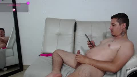 independent model online show from January 24, 7:51 am