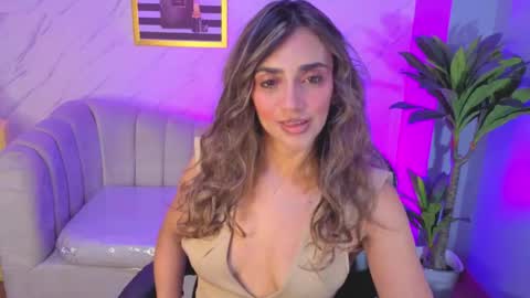 Snapshot of agatha_brooks_t chatting on May 12, 12:35 pm AGATHA online show from May 12, 12:35 pm