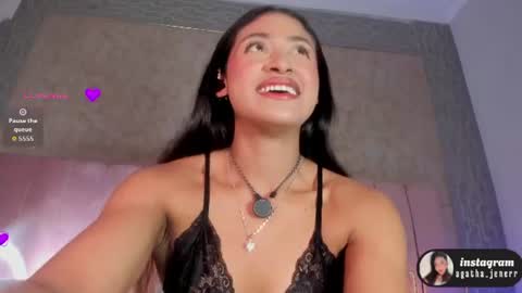 agatha_jener online show from June 10, 11:31 am