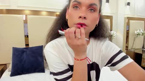 Snapshot of agatha_mendoza_ chatting on November 12, 11:47 pm Agatha Mendoza online show from November 12, 11:47 pm