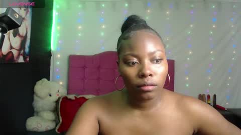 Snapshot of agatha_prime chatting on February 25, 9:02 pm CAROLINA online show from February 25, 9:02 pm
