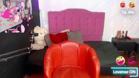 Snapshot of agatha_prime chatting on February 26, 8:44 pm CAROLINA online show from February 26, 8:44 pm