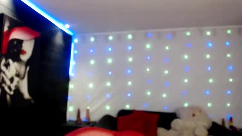 Snapshot of agatha_prime chatting on October 15, 9:37 pm CAROLINA online show from October 15, 9:37 pm