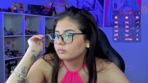 Cat online show from December 9, 7:17 am