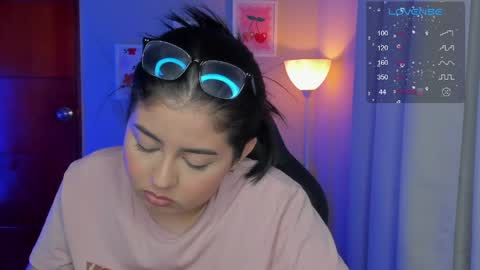 Snapshot of agatha_riccie chatting on May 5, 5:15 am Cat online show from May 5, 5:15 am