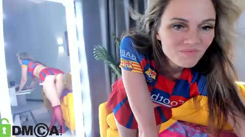 Snapshot of agatha_roose chatting on July 5, 4:19 am Agatha Rose online show from July 5, 4:19 am