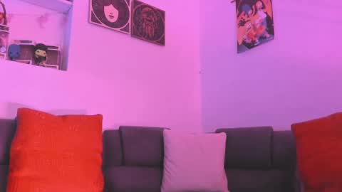 Camila     2 online show from February 12, 11:41 pm