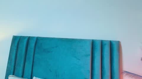 Agathaa white online show from October 30, 11:33 am