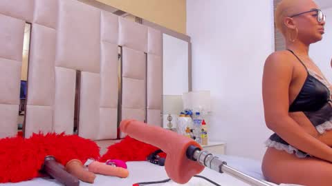 Snapshot of agathabladee chatting on November 13, 1:26 am Agathaa online show from November 13, 1:26 am