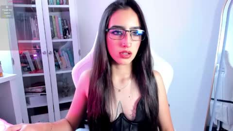 agathablair4 online show from May 31, 12:45 pm