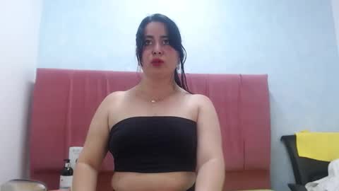 Snapshot of agathacorlincm101 chatting on November 4, 9:36 pm agathacorlincm101 online show from November 4, 9:36 pm