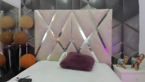 agatta_adams online show from June 6, 6:01 pm