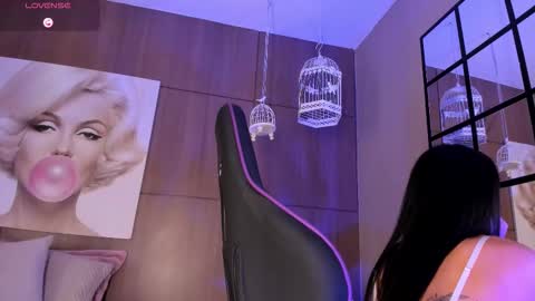    online show from October 17, 10:56 pm