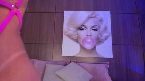    online show from February 26, 11:48 pm