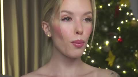 May online show from January 15, 8:45 pm