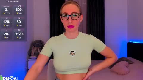 Polly online show from January 12, 3:28 pm