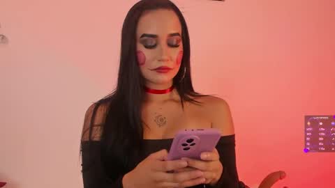 Maggie   online show from October 27, 11:09 pm