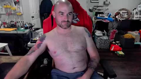 Snapshot of aggieswing chatting on November 4, 4:44 am Aggieswing online show from November 4, 4:44 am