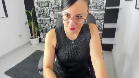 Aghata Moon online show from December 10, 11:22 am