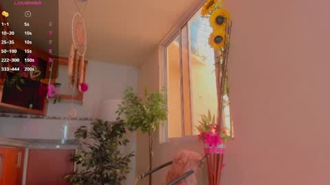 Snapshot of aghata_williamss chatting on June 25, 1:59 pm AGHATA online show from June 25, 1:59 pm