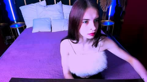 Agnes online show from April 8, 10:59 am