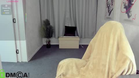 Snapshot of agnes_wells chatting on September 19, 12:02 am agnes wells online show from September 19, 12:02 am